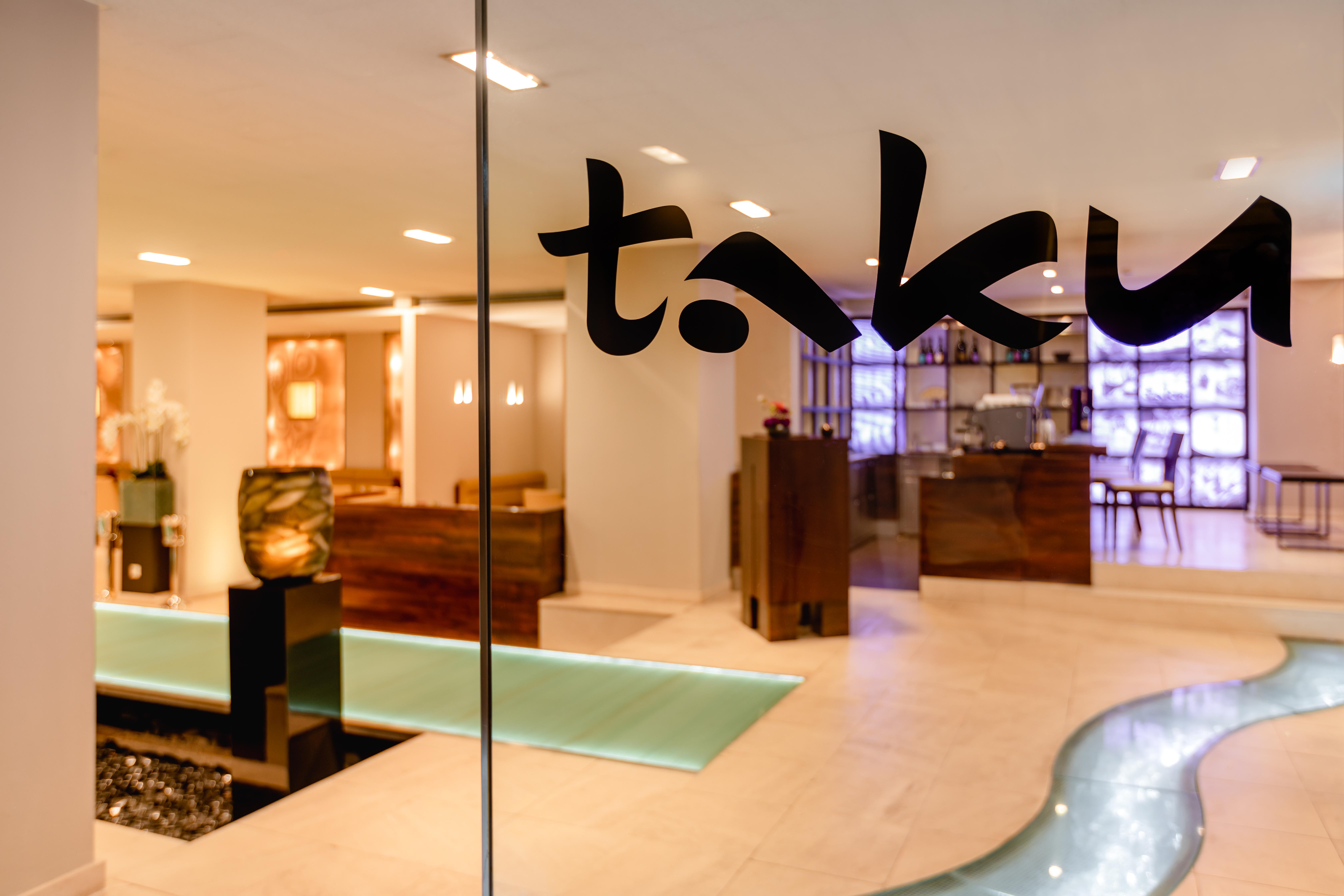 Excelsior Hotel Ernst Am Dom Cologne Exterior photo The lobby of the Taksim Hotel